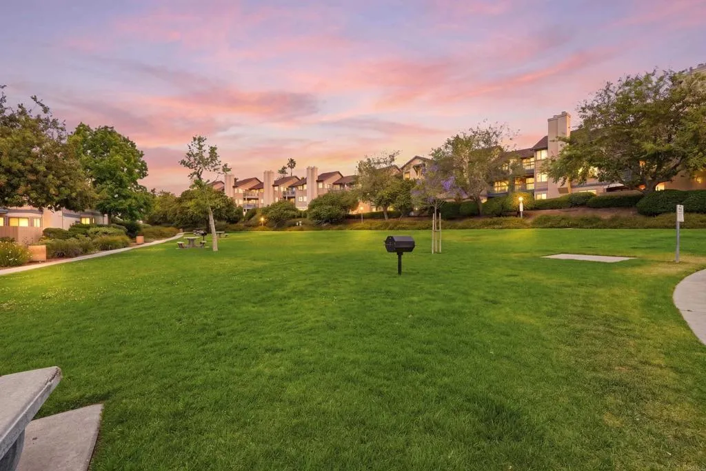 https://cdn.realtyfeed.com/cdn/127/306703855/de3279d48d605d5efd75d229b0ff3326.webp