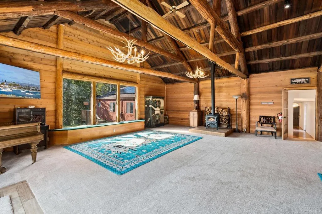 https://cdn.realtyfeed.com/cdn/127/306703857/5449e8aa788588e2f9356d9d8f296acf.webp
