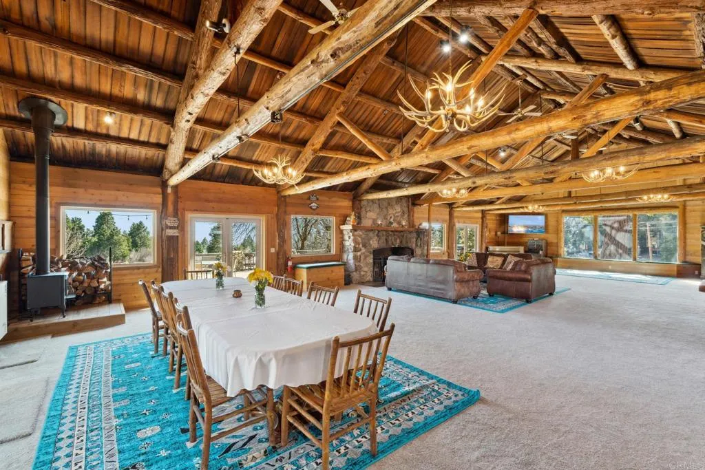 https://cdn.realtyfeed.com/cdn/127/306703857/62074a6384b34e14d12873872942641f.webp