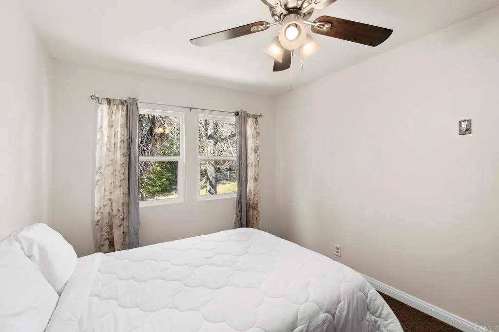 https://cdn.realtyfeed.com/cdn/127/306703857/74bb582111ce955d02801713fc110754.webp