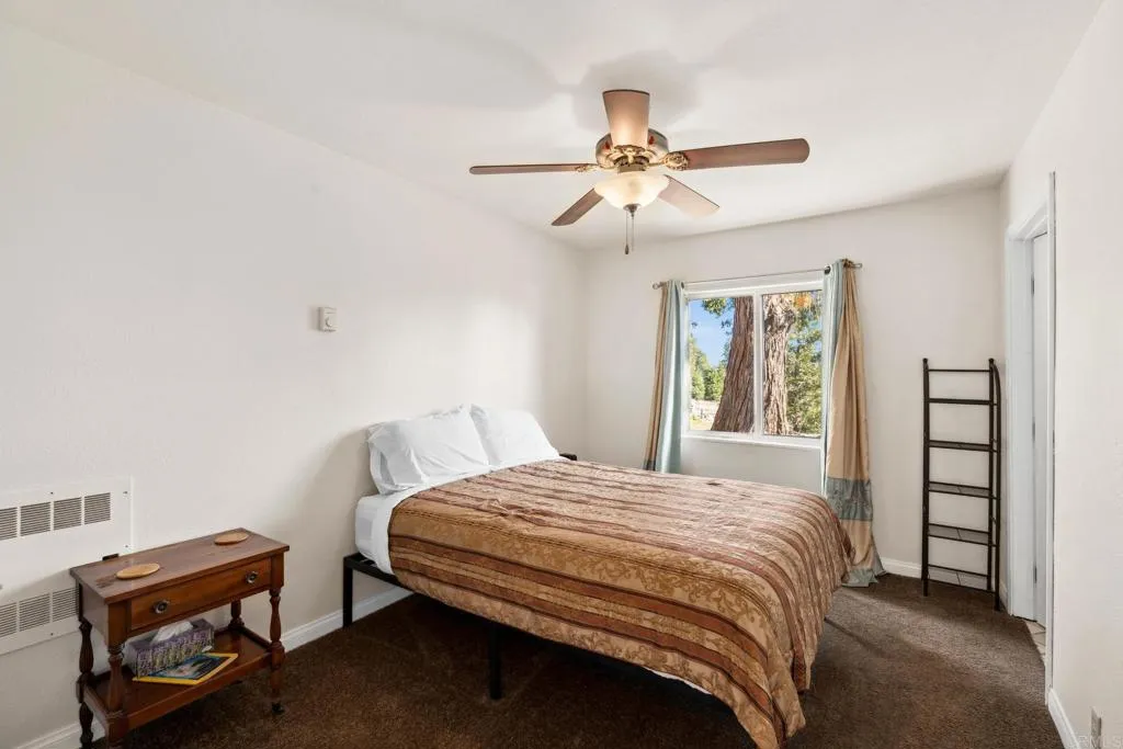 https://cdn.realtyfeed.com/cdn/127/306703857/953b54634828af4590c65886c7ebf80b.webp