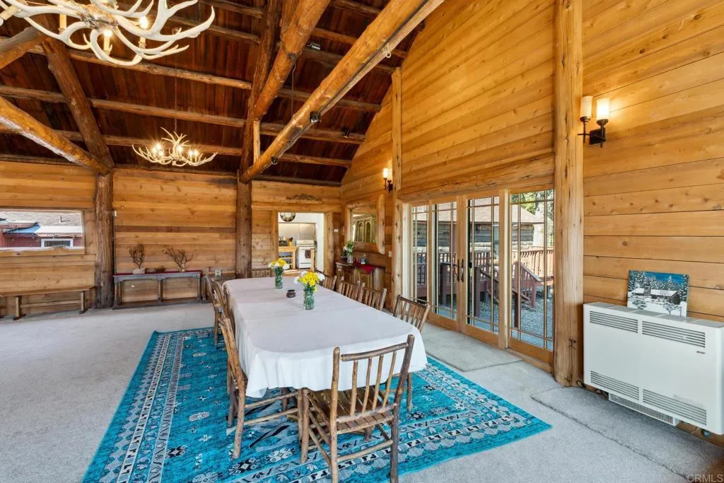 https://cdn.realtyfeed.com/cdn/127/306703857/fcbfba2002d125d6eeb9999cb242d238.webp