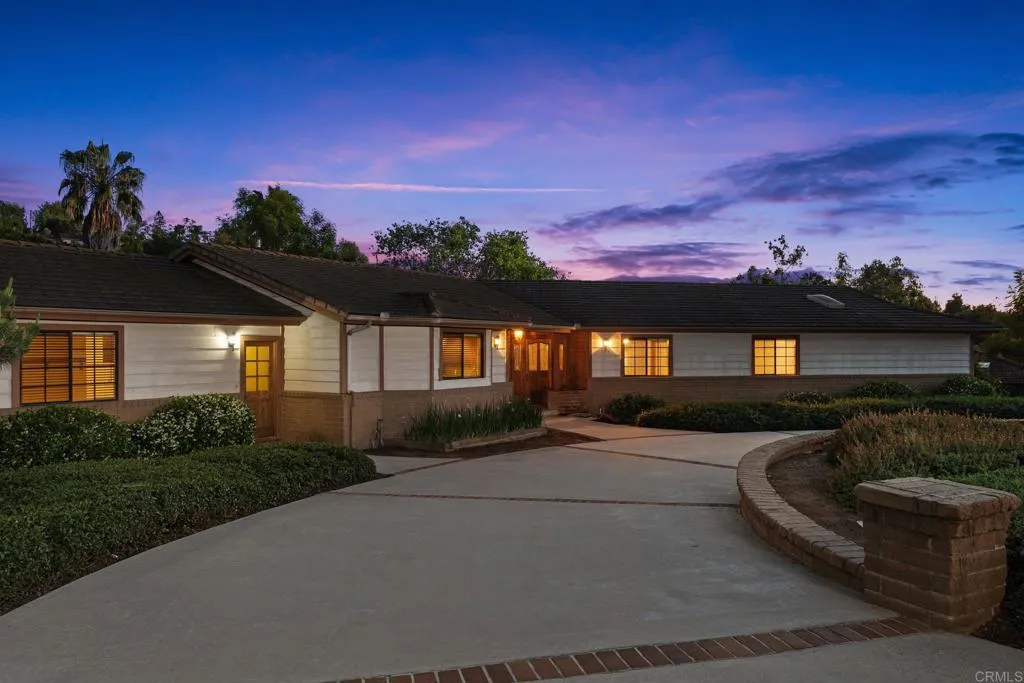 https://cdn.realtyfeed.com/cdn/127/306703873/3563e96e8257ed6b3b606be3e3bac05f.webp