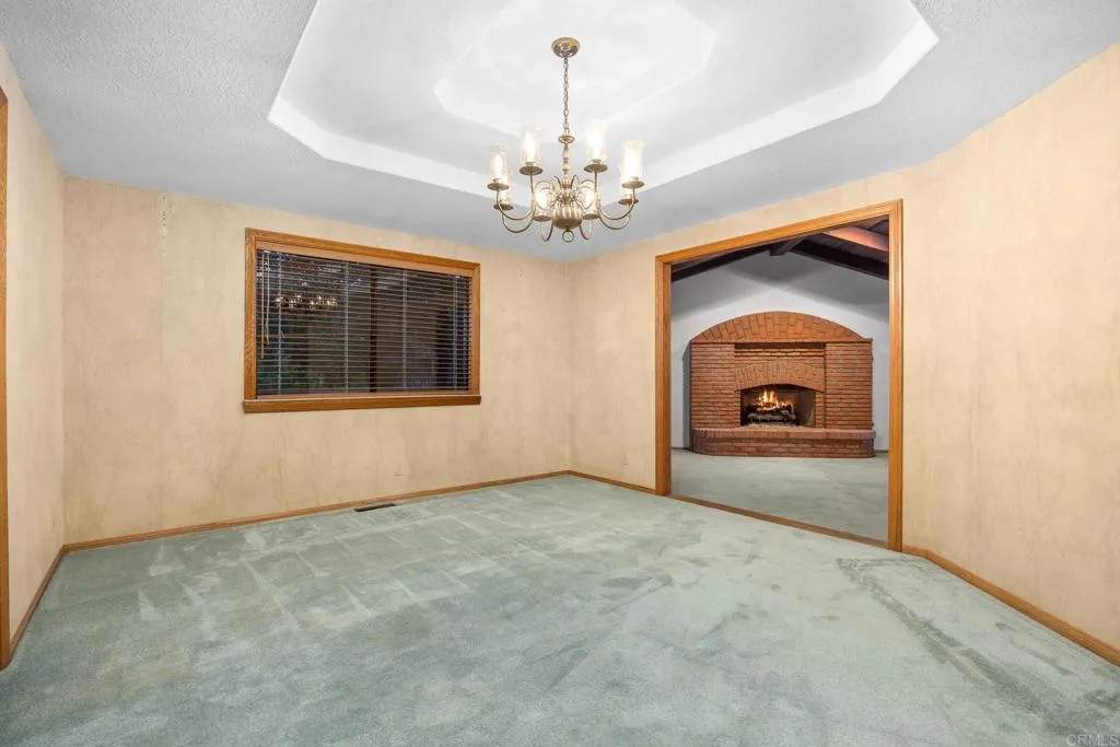 https://cdn.realtyfeed.com/cdn/127/306703873/51943313aa9df45c960d2fb40fef96a6.webp