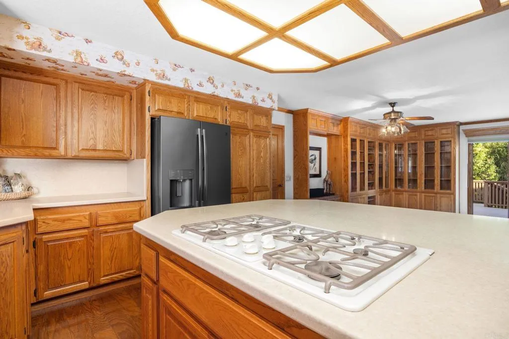 https://cdn.realtyfeed.com/cdn/127/306703873/59bb1f2f4b77792a752427cb54df6711.webp