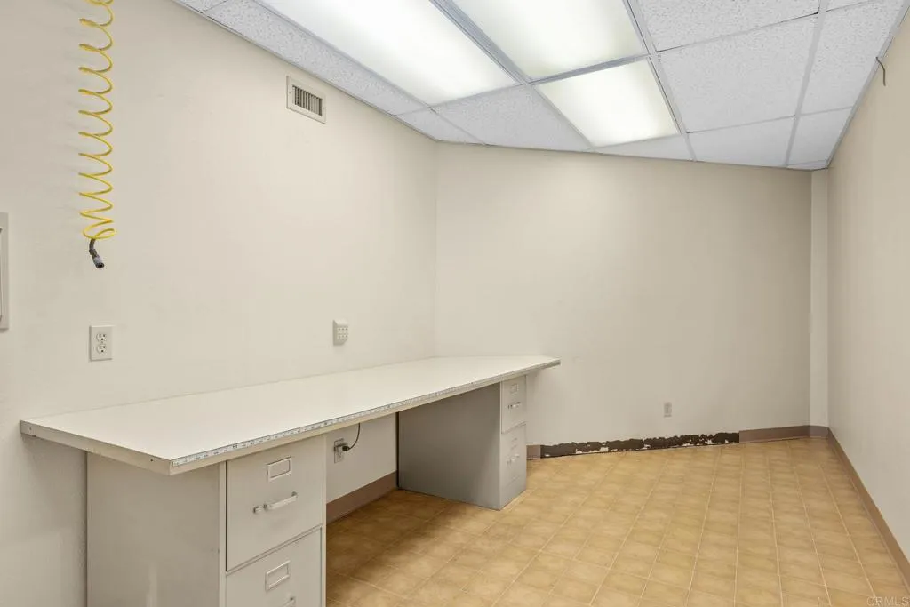 https://cdn.realtyfeed.com/cdn/127/306703873/bf44513f80450434845bf0a8e12b665e.webp