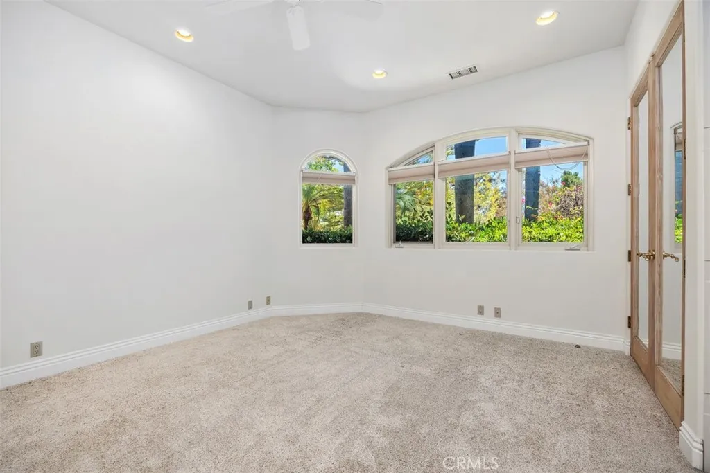 https://cdn.realtyfeed.com/cdn/127/306703895/11b35256355d7ff9bb8c7d10550d5550.webp
