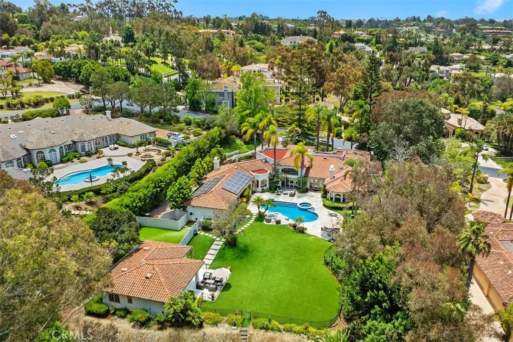 https://cdn.realtyfeed.com/cdn/127/306703895/2cc8dc1fbaf3c7b66e30babc7e880345.webp