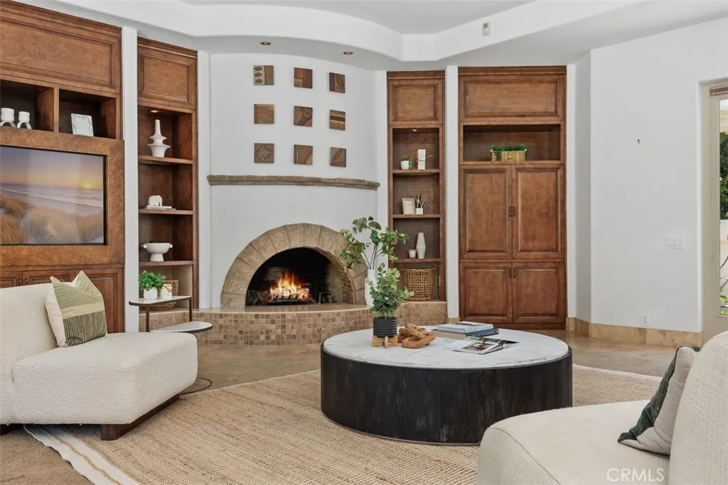 https://cdn.realtyfeed.com/cdn/127/306703895/523ab3292b32887cb2b1a0b5b5506808.webp