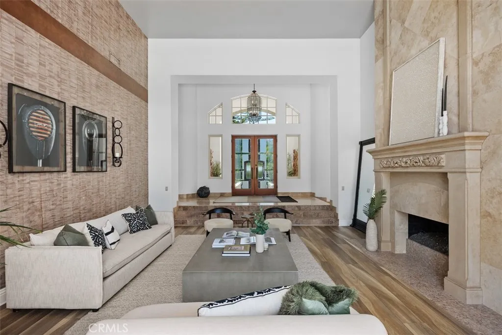 https://cdn.realtyfeed.com/cdn/127/306703895/73548ff89a0d793a37a38705446391eb.webp