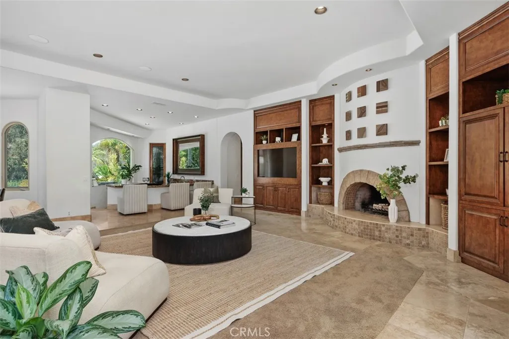 https://cdn.realtyfeed.com/cdn/127/306703895/b1c87a6871c29b757352d0e7847e163d.webp