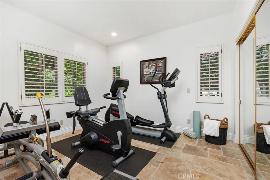 https://cdn.realtyfeed.com/cdn/127/306703895/c8d9b01f761239955a4484806baf8e85.webp