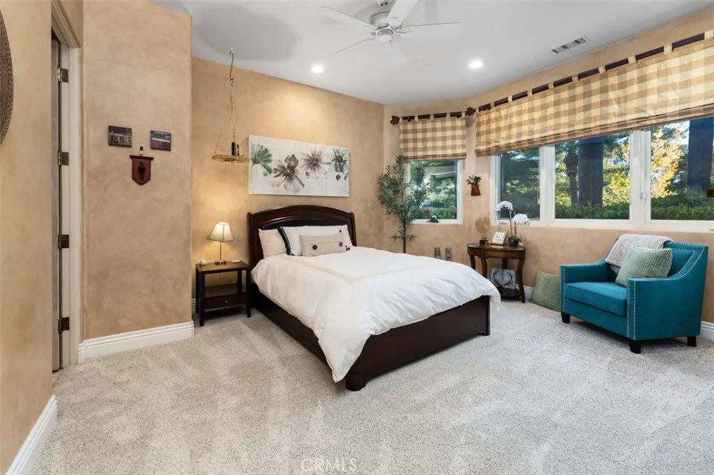 https://cdn.realtyfeed.com/cdn/127/306703895/eaae296501168db7127a9a9b588754ec.webp