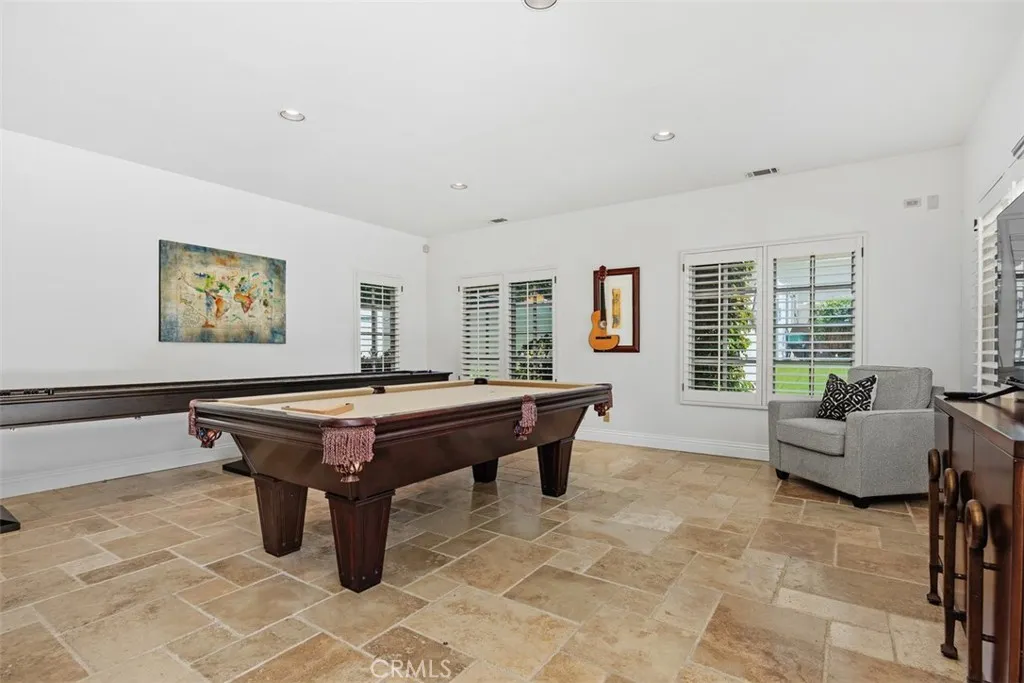 https://cdn.realtyfeed.com/cdn/127/306703895/f2988f38e7bfe8cd613b142f55a37a00.webp