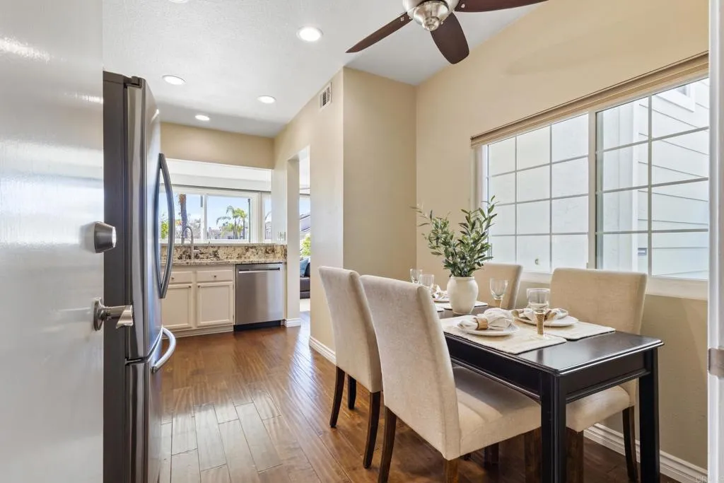 https://cdn.realtyfeed.com/cdn/127/306703916/9bdffa8ec79dcbe51d2da62d3d89d909.webp
