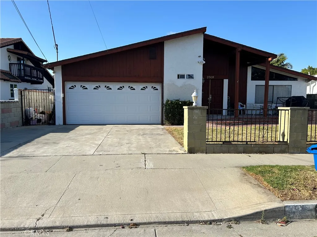 Lomita, CA 90717