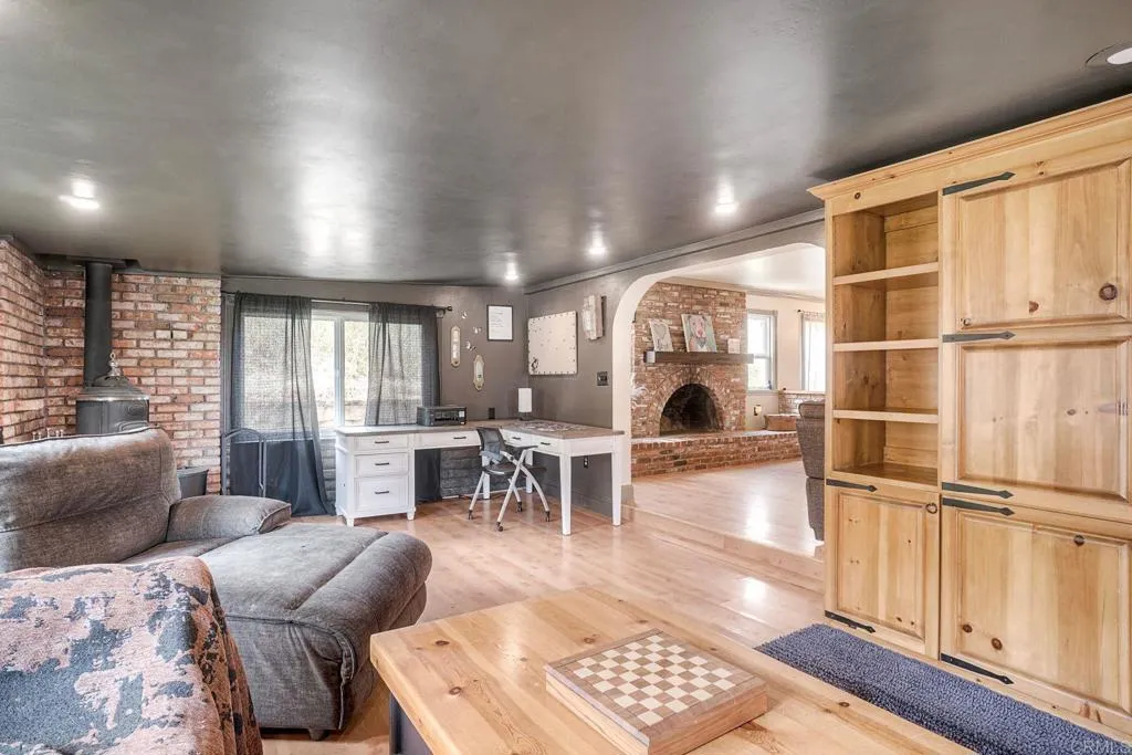 13833 Los Coches Road, El Cajon, CA, 92021