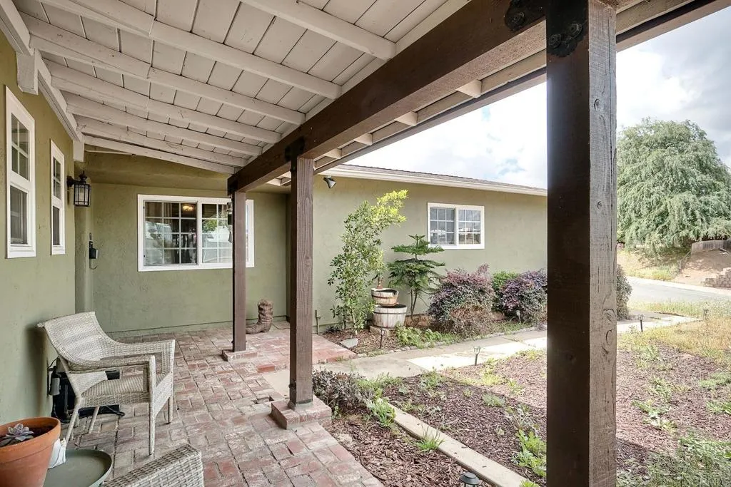 13833 Los Coches Road, El Cajon, CA, 92021