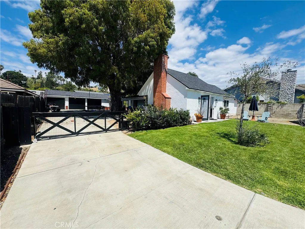 Santa Ana, CA 92705