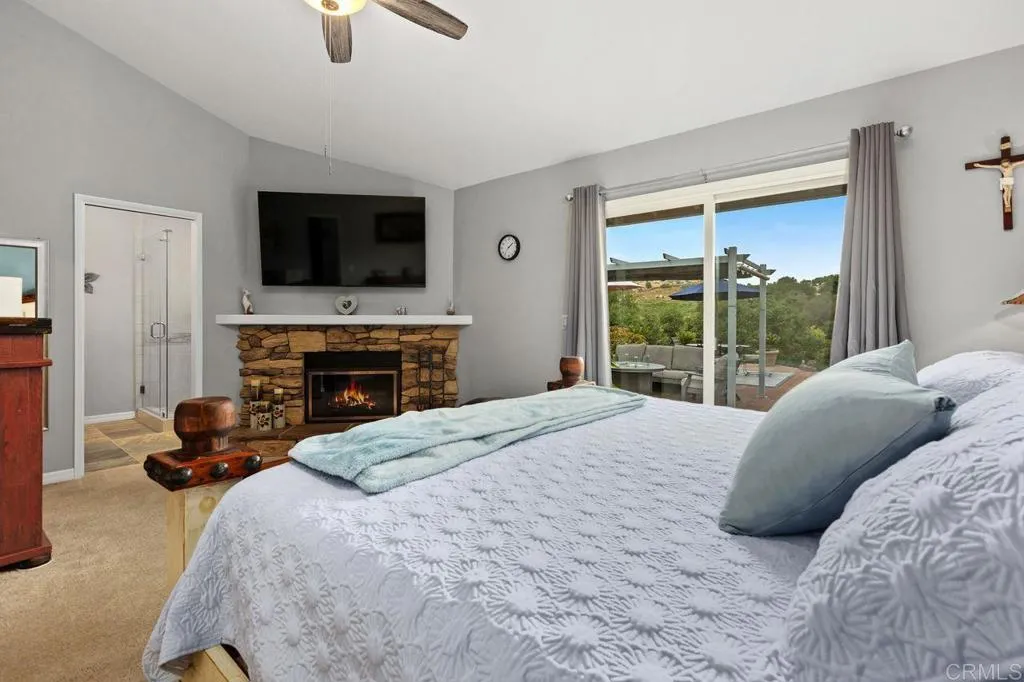 https://cdn.realtyfeed.com/cdn/127/306704018/09fba2312ce8b73edab3217fda441c81.webp