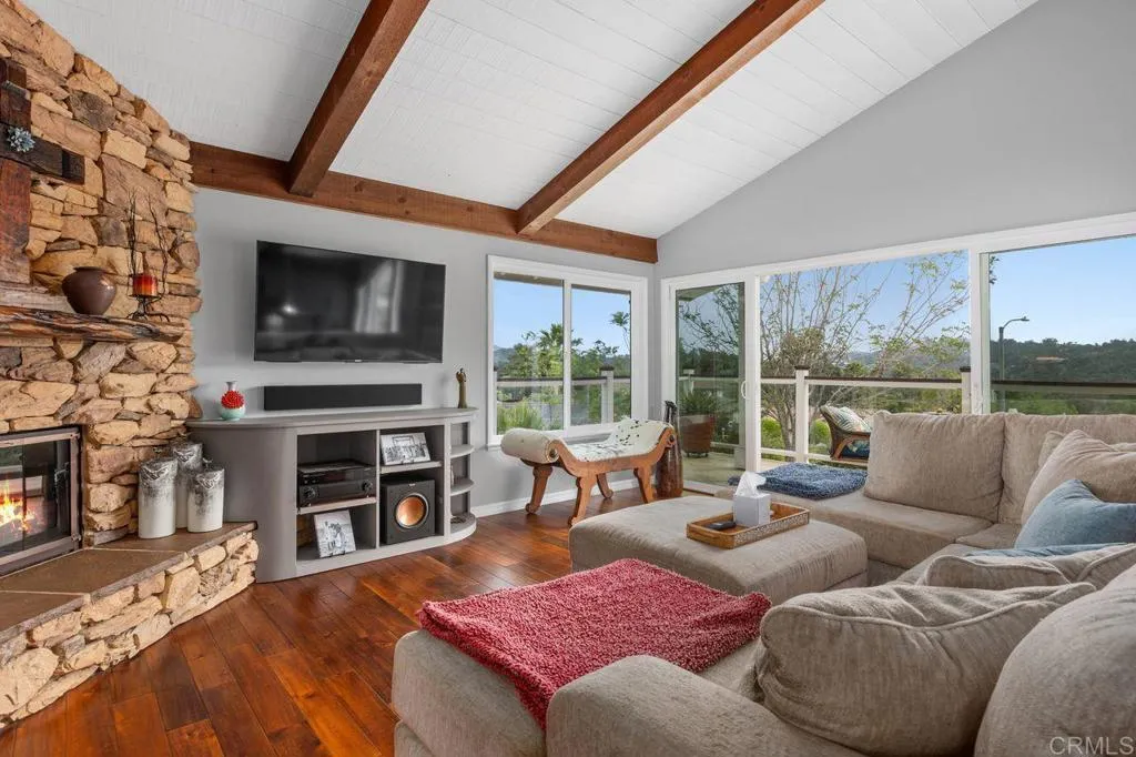https://cdn.realtyfeed.com/cdn/127/306704018/580aca422724353c735d0e4e65acaa05.webp