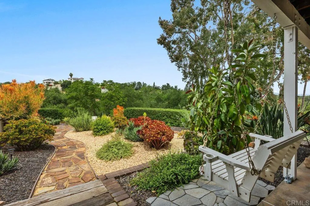 https://cdn.realtyfeed.com/cdn/127/306704018/8301e2e5b2f0fd21fb89e8cf4f3542af.webp