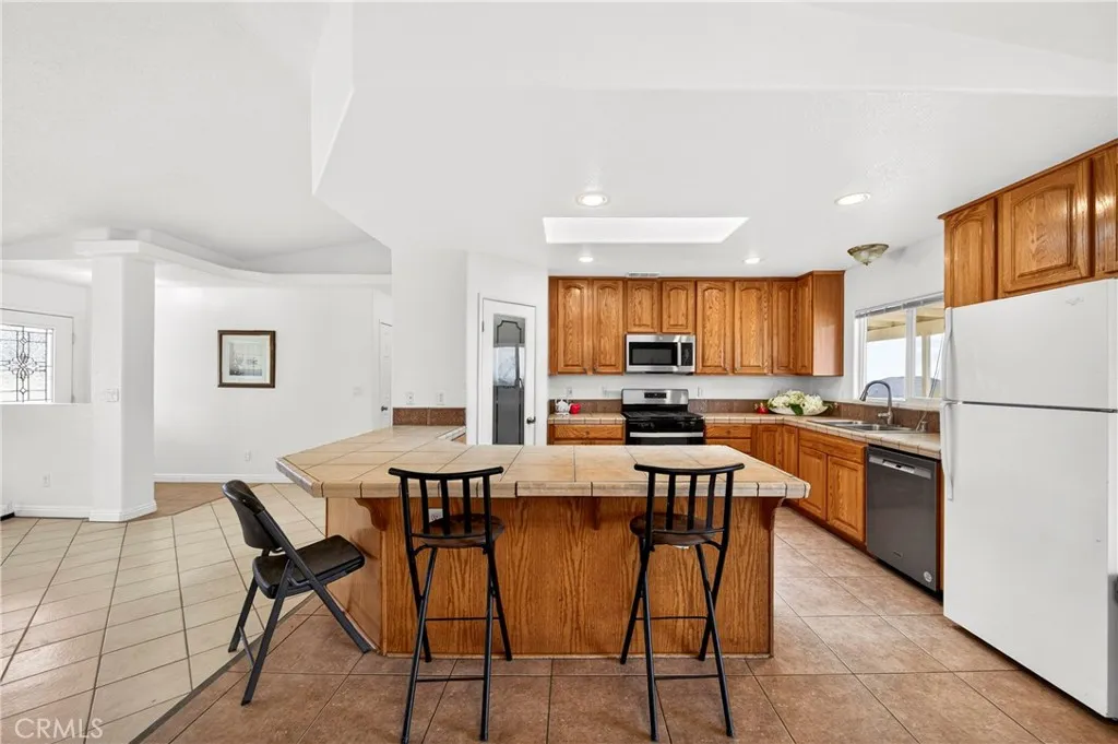 1246 Locust, Pinon Hills, CA, 92372