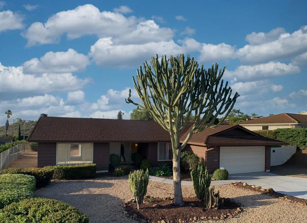 939 Chablis Lane, Vista, CA, 92083