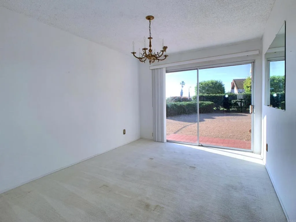 https://cdn.realtyfeed.com/cdn/127/306704063/b8029cb9a54c9823e160587d9b41ddfa.webp