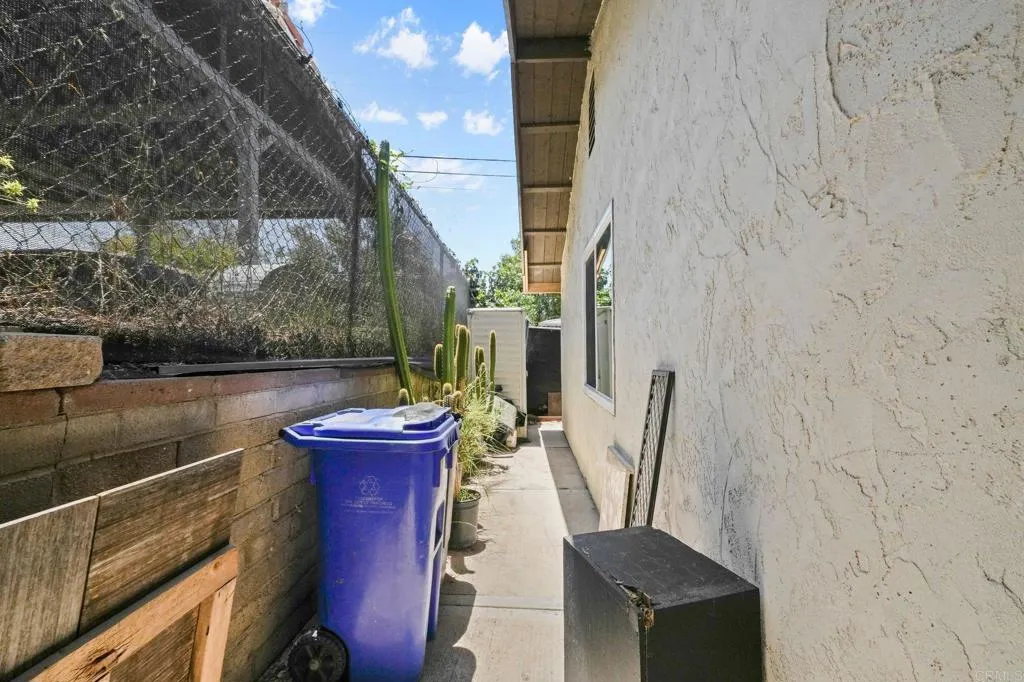 https://cdn.realtyfeed.com/cdn/127/306704070/a34bef9238aad461a1fee0bf2a437b3c.webp