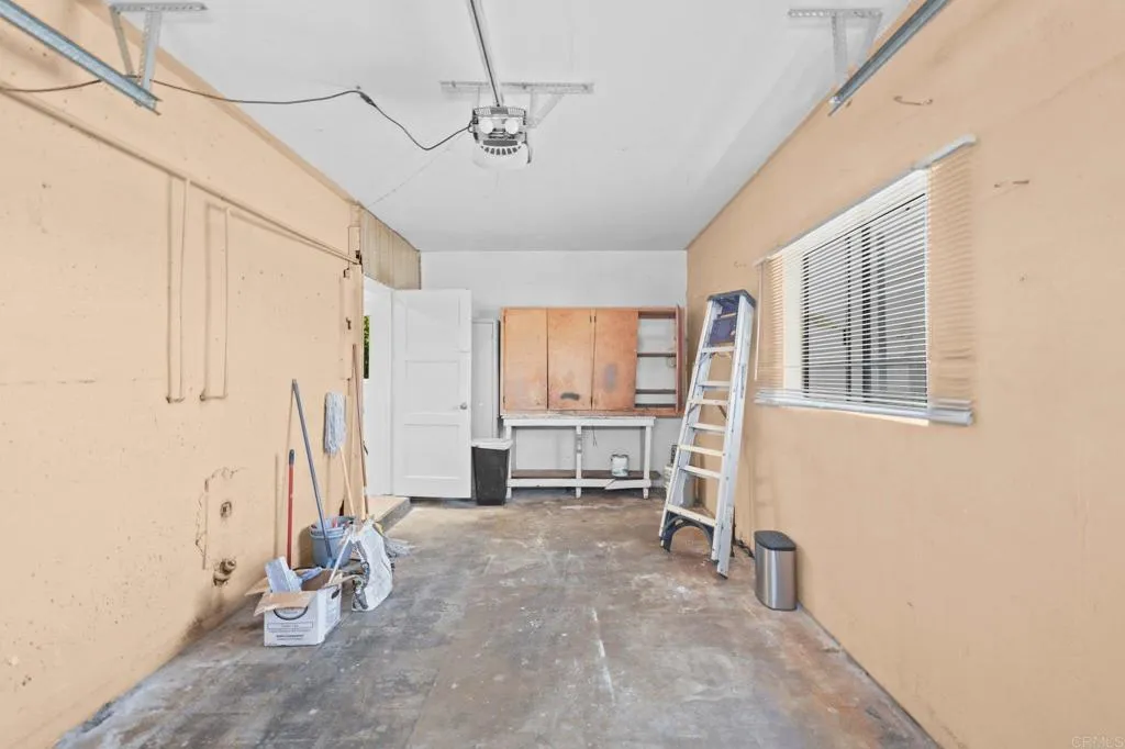 https://cdn.realtyfeed.com/cdn/127/306704070/c91dd7456963053e7aa1e28893d61030.webp