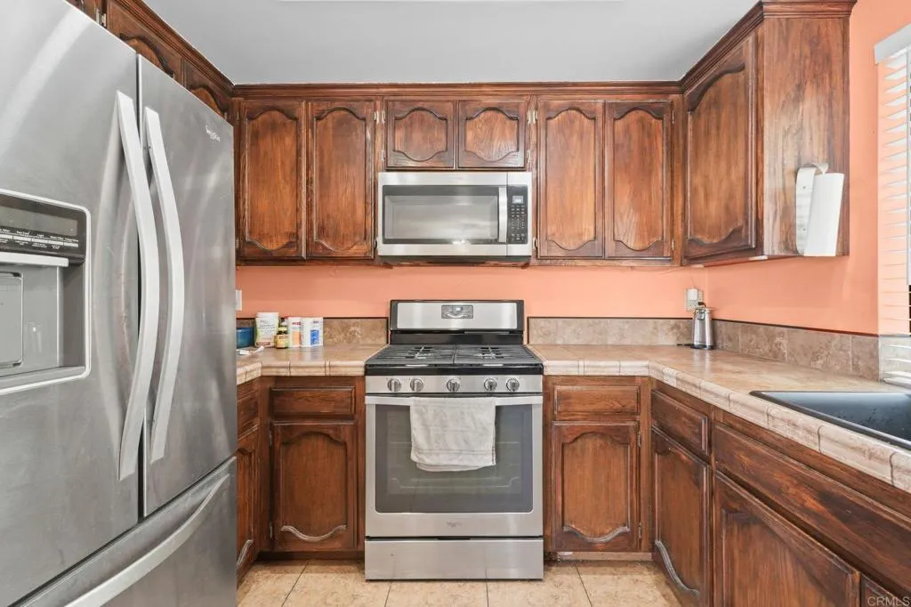 https://cdn.realtyfeed.com/cdn/127/306704070/f95c375dc1aef665351d21a62f000baa.webp