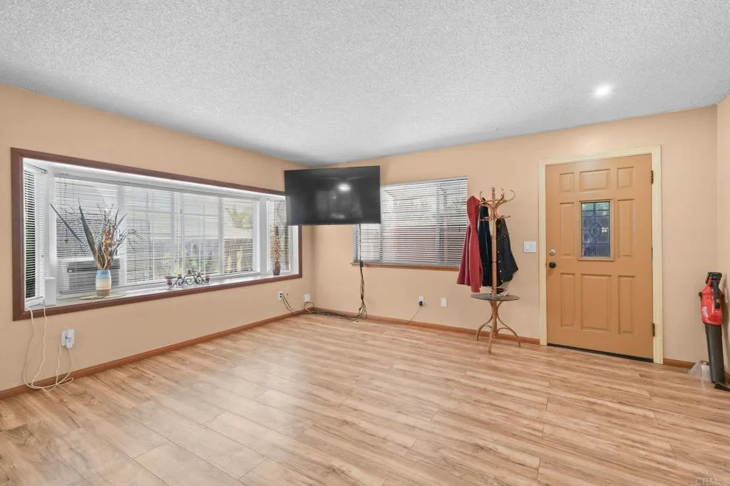 https://cdn.realtyfeed.com/cdn/127/306704070/fae4750ba984953817cd9b14030af9b1.webp