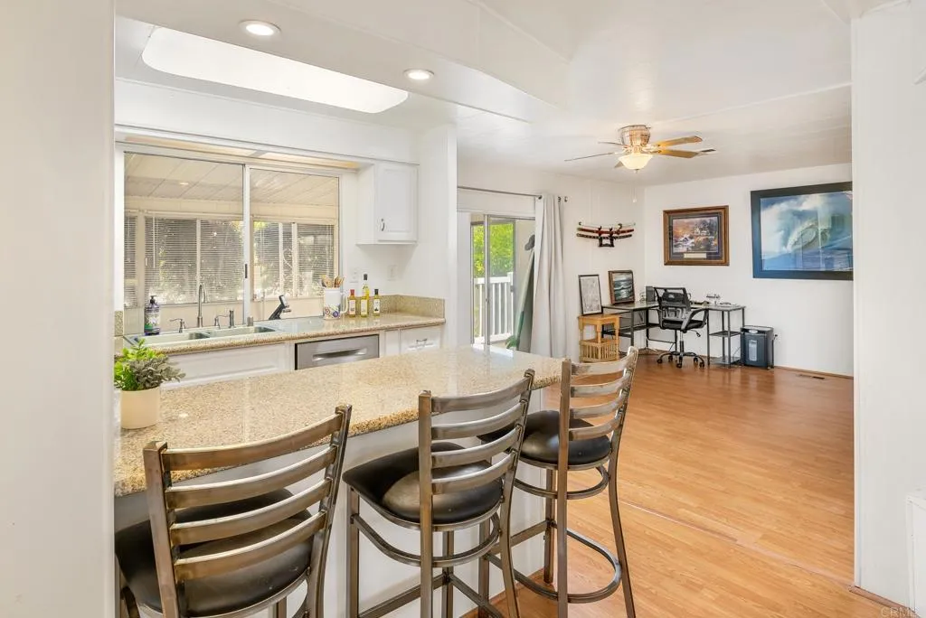 https://cdn.realtyfeed.com/cdn/127/306704107/08f57c9584d257a367f86afb39beede4.webp