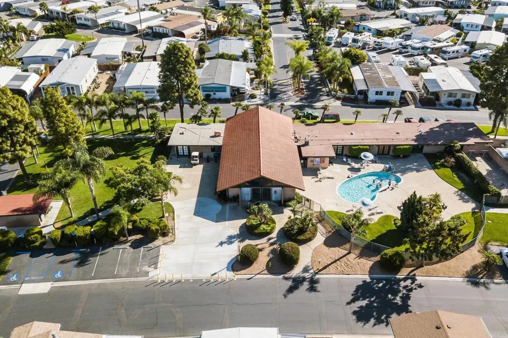 https://cdn.realtyfeed.com/cdn/127/306704107/4906700c3914d2fa54bae21f019d397f.webp