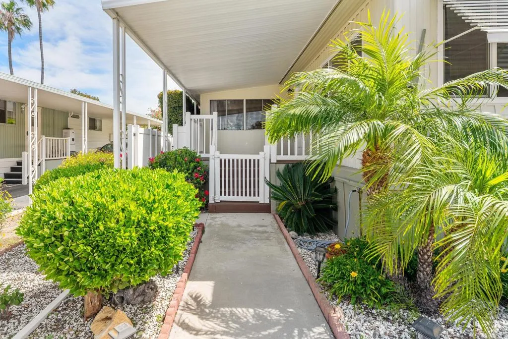 https://cdn.realtyfeed.com/cdn/127/306704107/5b037517b96f57fbedbb8545cdfb8445.webp