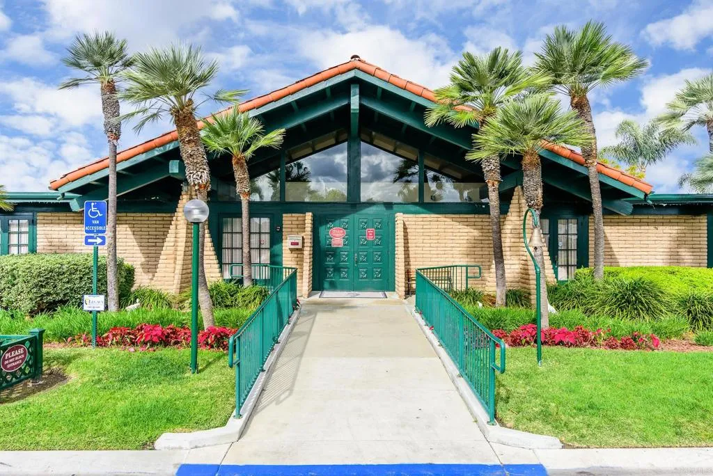 https://cdn.realtyfeed.com/cdn/127/306704107/9e3f66b3fdd4b39c1a4bb8e2fe4c2a64.webp
