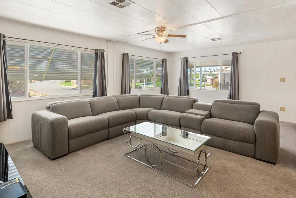 https://cdn.realtyfeed.com/cdn/127/306704107/a505bb6eedf3bc29a8e7cf6fa8ca6b15.webp