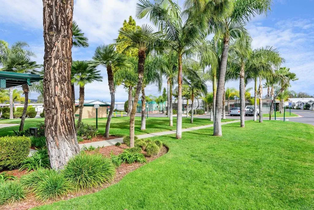 https://cdn.realtyfeed.com/cdn/127/306704107/c4a262ecfd2039459e26fcc35d1d3f6f.webp