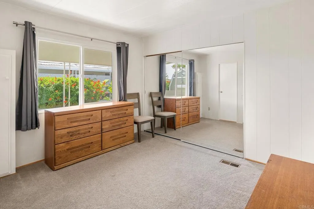https://cdn.realtyfeed.com/cdn/127/306704107/fcef222af722ed02086f87763a2f60e2.webp