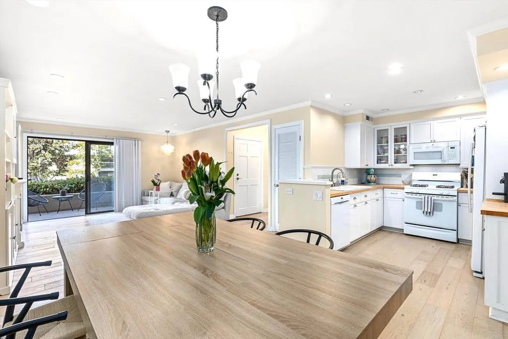 https://cdn.realtyfeed.com/cdn/127/306704111/34228520b06d6fc3c94514a3dda5349f.webp