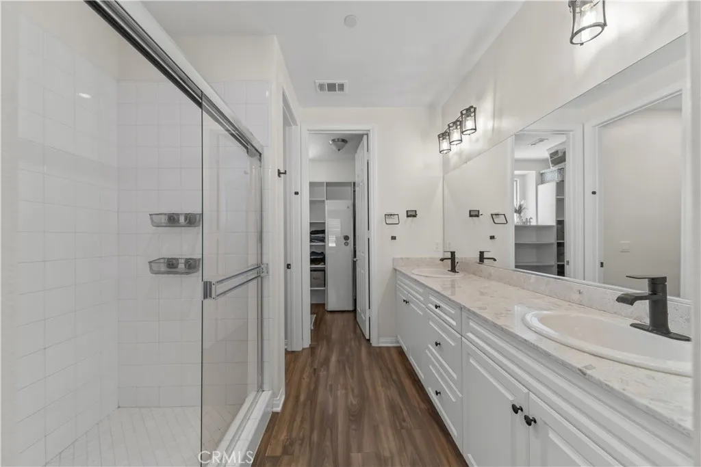 135 Neptune, Irvine, CA, 92618