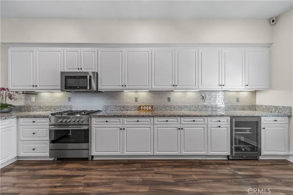 135 Neptune, Irvine, CA, 92618