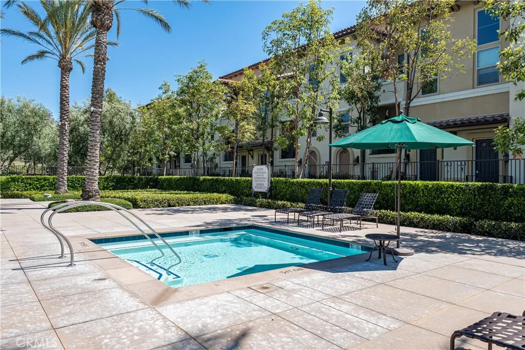 135 Neptune, Irvine, CA, 92618