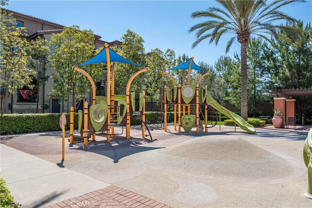 135 Neptune, Irvine, CA, 92618