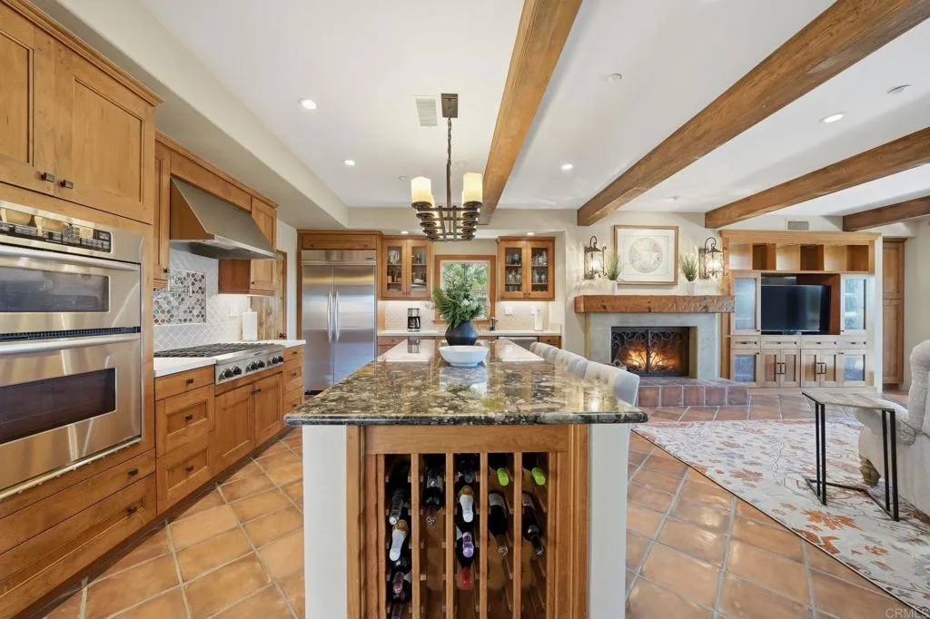 https://cdn.realtyfeed.com/cdn/127/306704130/3cf8ba4696c0a07b628d252923fab563.webp