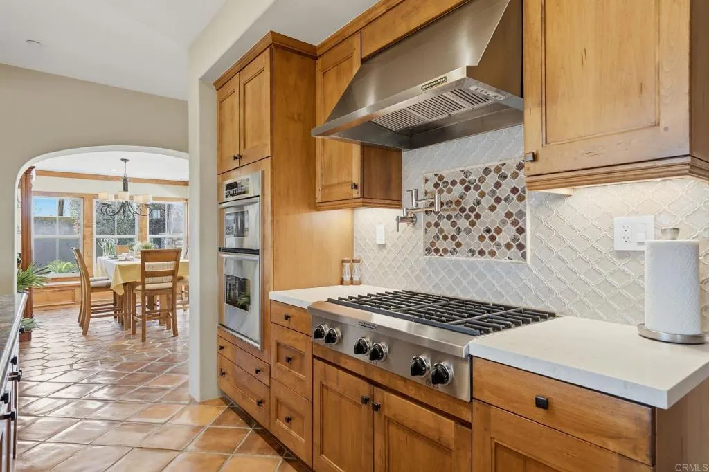 https://cdn.realtyfeed.com/cdn/127/306704130/4ccdaba9a74c8092822e88a55d054a7d.webp