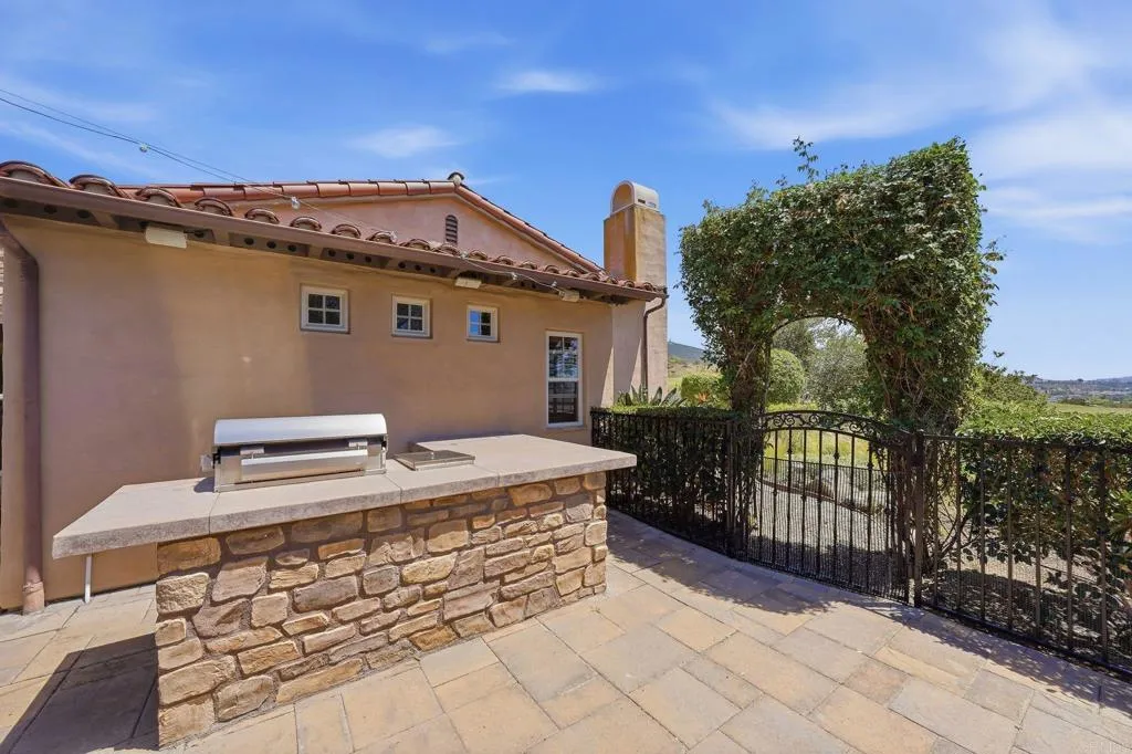 https://cdn.realtyfeed.com/cdn/127/306704130/5f7973576866dfc7acb04b9b59b6cb51.webp