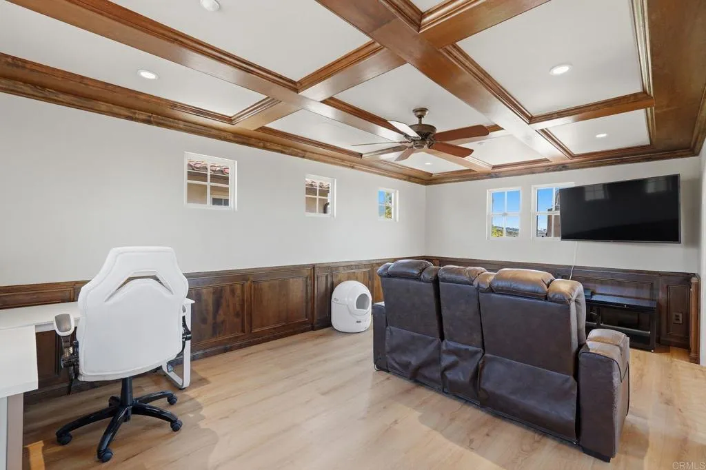 https://cdn.realtyfeed.com/cdn/127/306704130/743e19fd136549e522e4d66252ddb811.webp