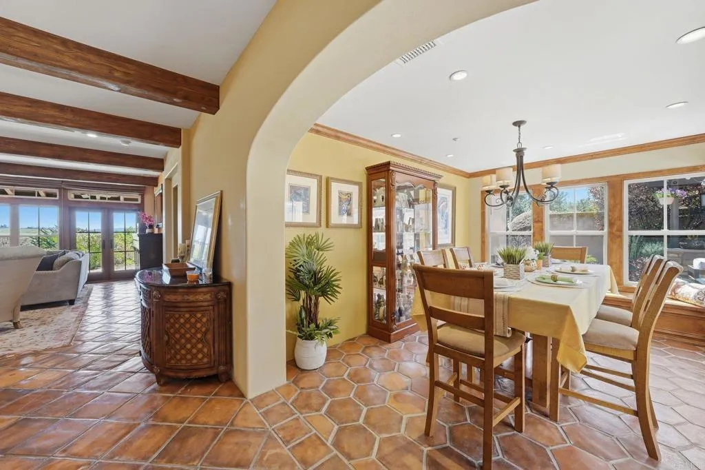 https://cdn.realtyfeed.com/cdn/127/306704130/9600b9389683f5270778a01d20107eab.webp